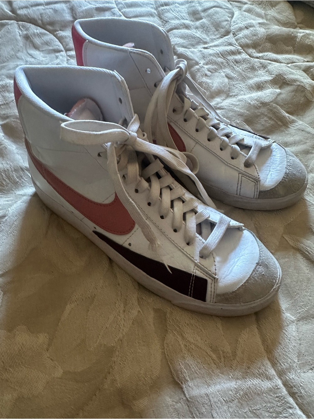 Nike Women's Blazer Sneakers in White with Pink and Maroon Accents